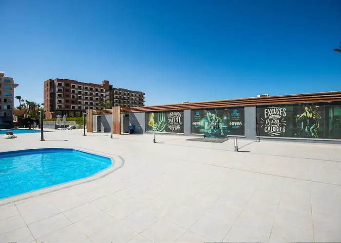 10 Steps From And Heart, Furnished With Modern Kitchenette Apartment Hurghada