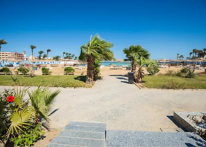 10 Steps From And Heart, Furnished With Modern Kitchenette Hurghada